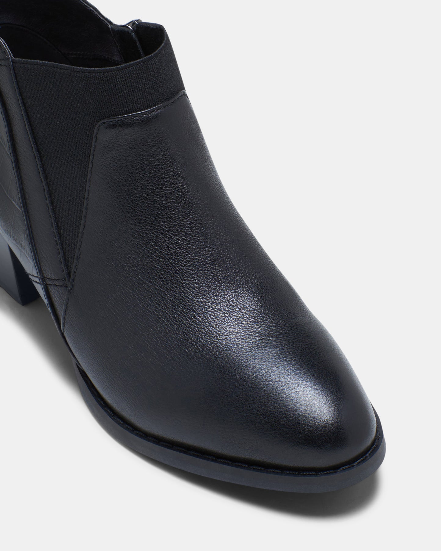 Cayman Black/Black