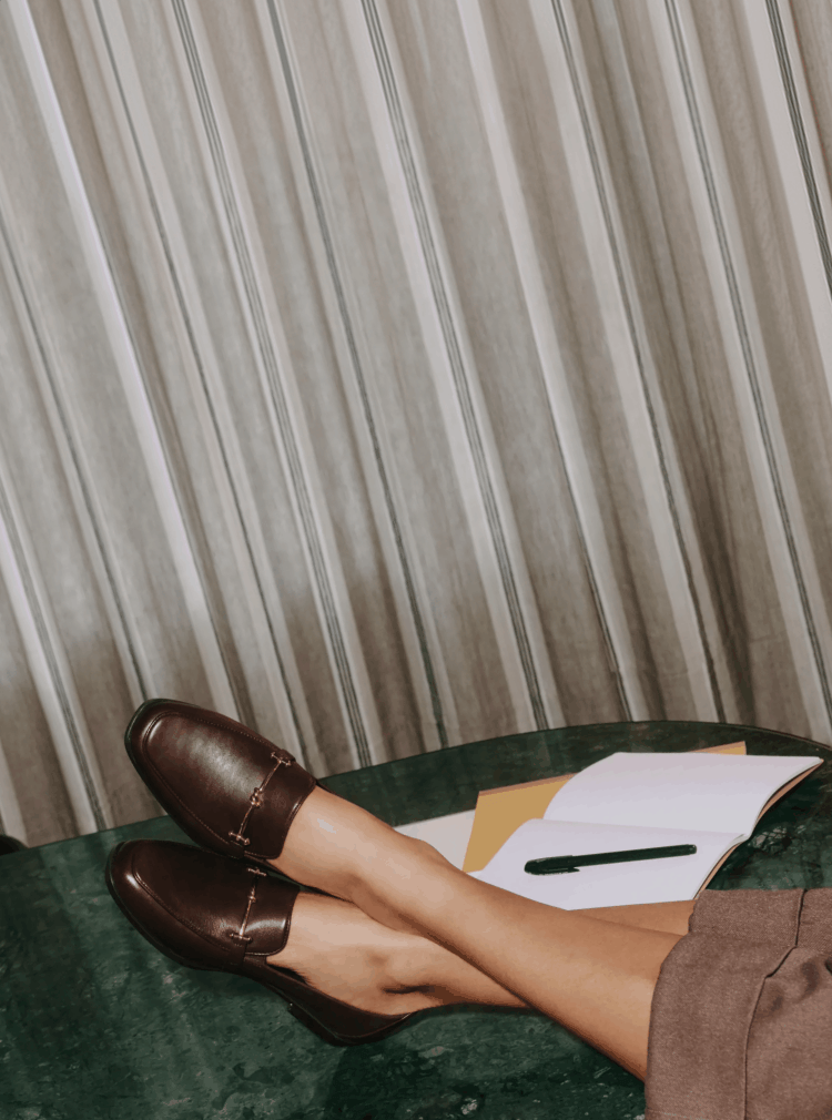 Hush Puppies AU Image