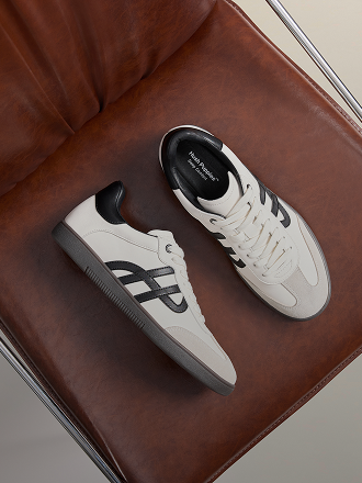 Hush Puppies AU Image