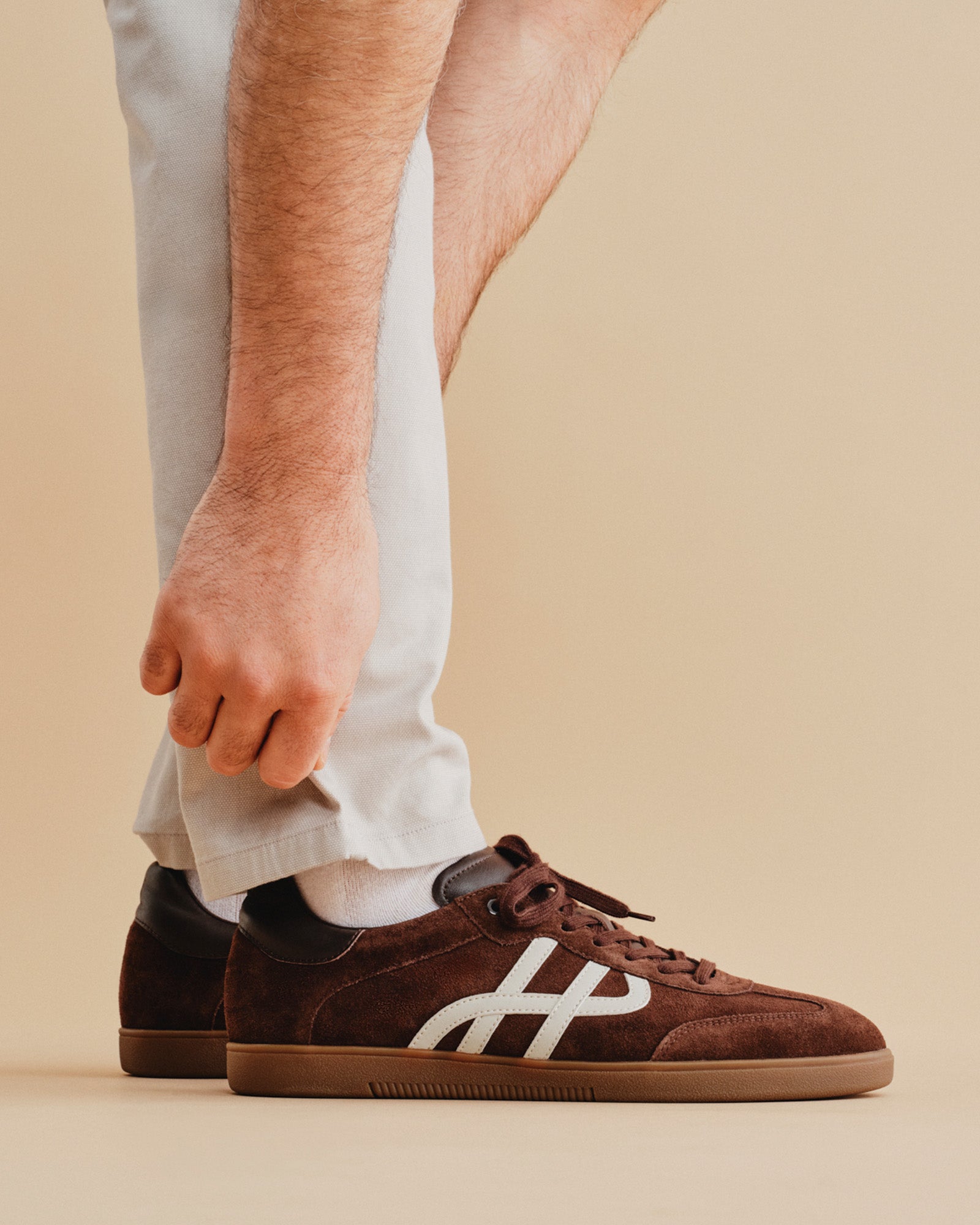 Trackside M Ground Coffee Suede